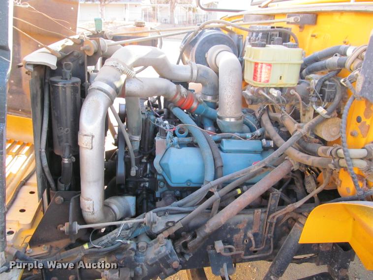 image for item J2659 1997 International 3800 school bus