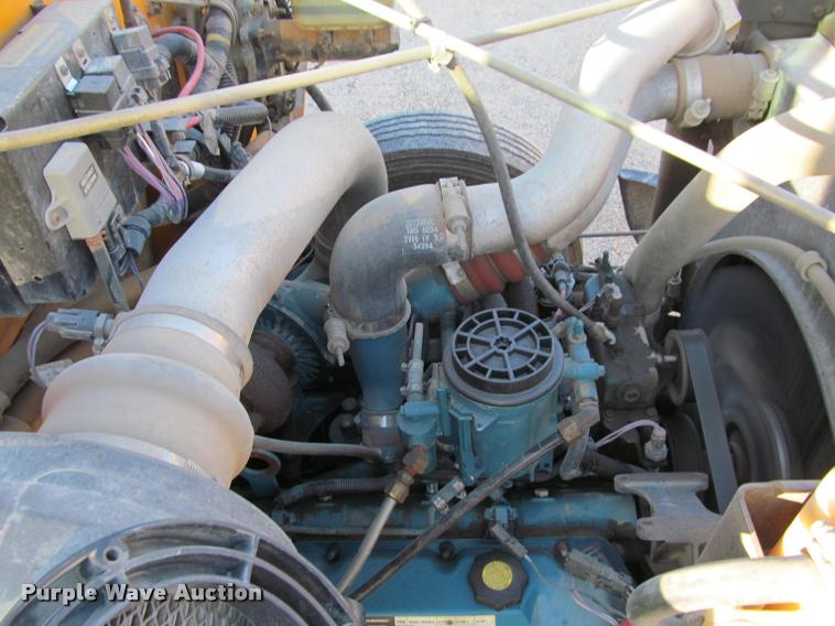 image for item J2659 1997 International 3800 school bus