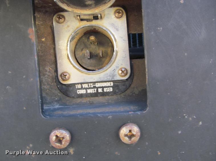 image for item J2659 1997 International 3800 school bus