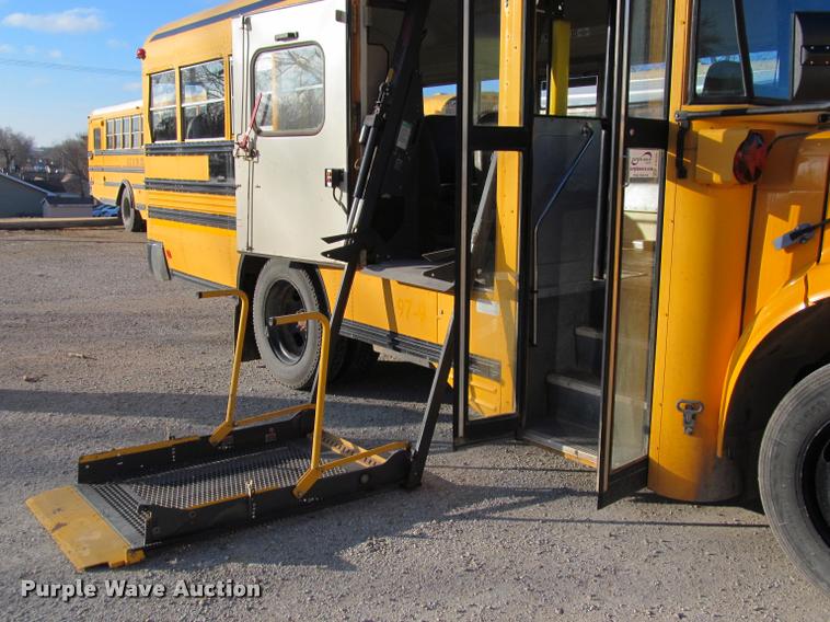 image for item J2659 1997 International 3800 school bus