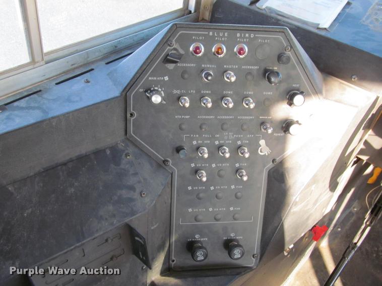 image for item J2659 1997 International 3800 school bus