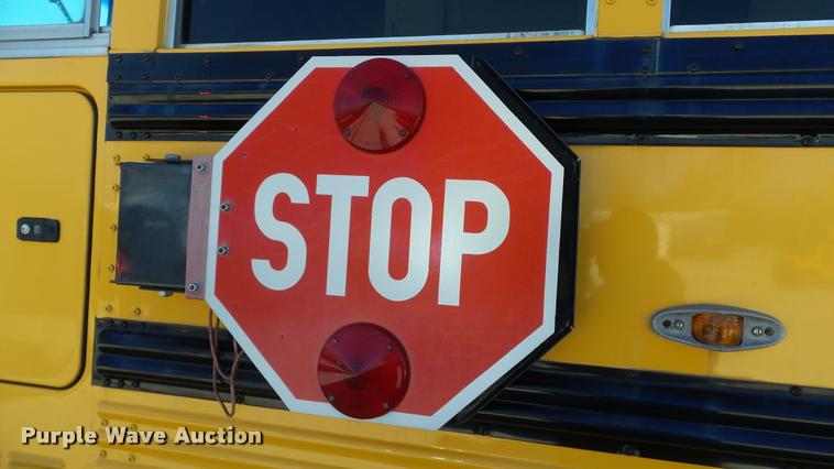 image for item K8007 2005 Freightliner FS65 Thomas school bus