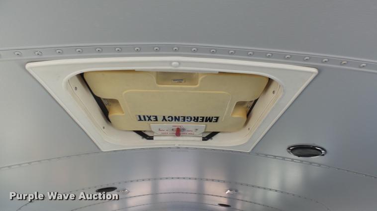 image for item K8007 2005 Freightliner FS65 Thomas school bus