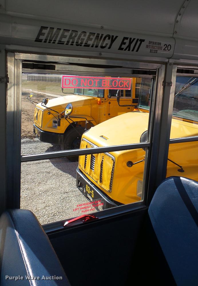 image for item K8007 2005 Freightliner FS65 Thomas school bus