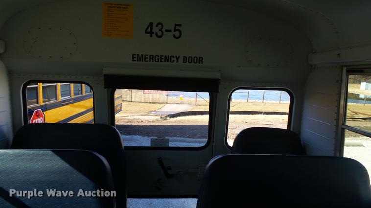 image for item K8007 2005 Freightliner FS65 Thomas school bus