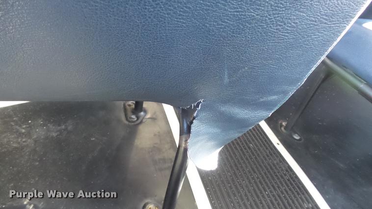 image for item K8007 2005 Freightliner FS65 Thomas school bus