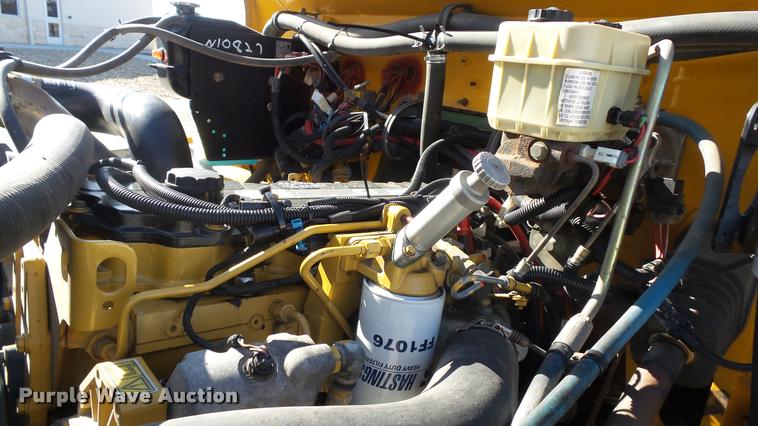 image for item K8007 2005 Freightliner FS65 Thomas school bus