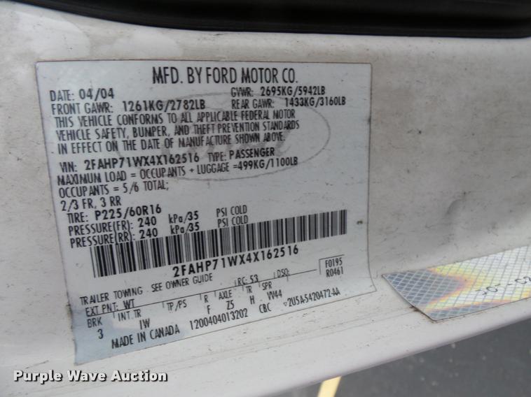 image for item L3633 2004 Ford Crown Victoria Police Interceptor