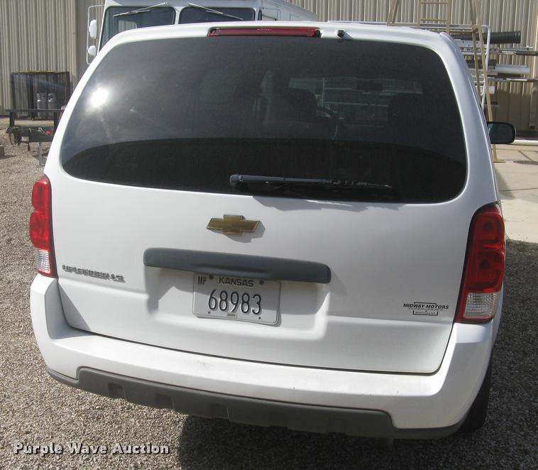 image for item L3945 2007 Chevrolet Uplander LS Ext. van