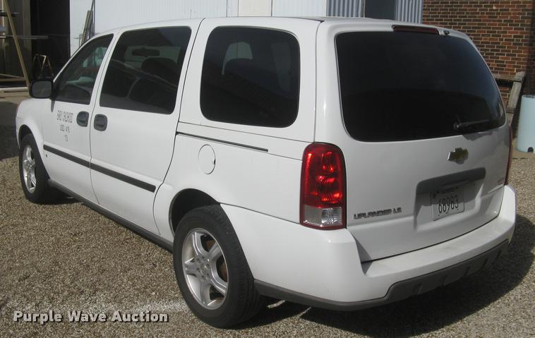 image for item L3945 2007 Chevrolet Uplander LS Ext. van
