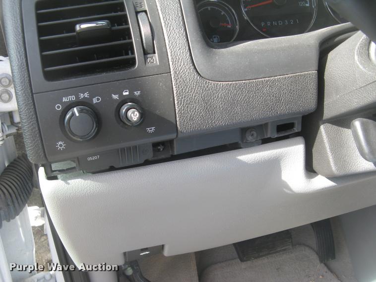 image for item L3945 2007 Chevrolet Uplander LS Ext. van