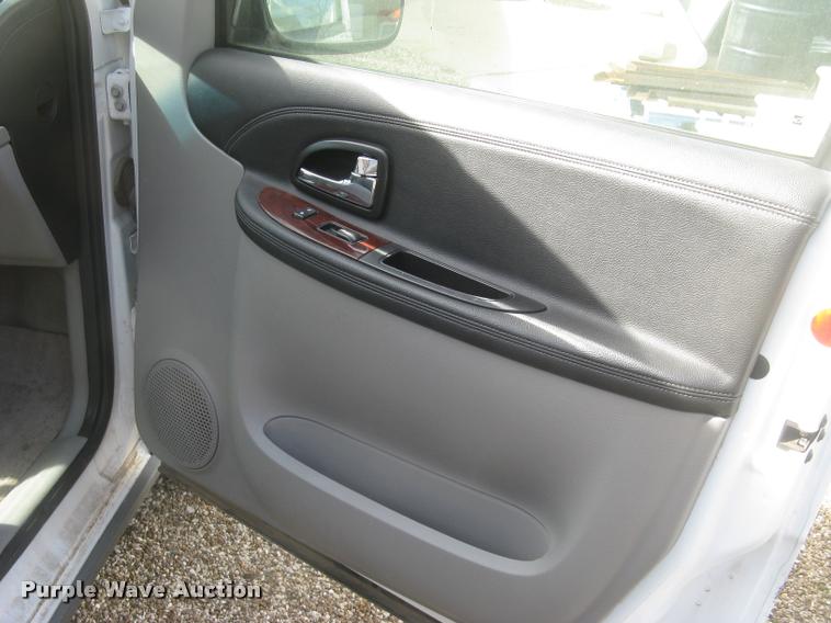 image for item L3945 2007 Chevrolet Uplander LS Ext. van