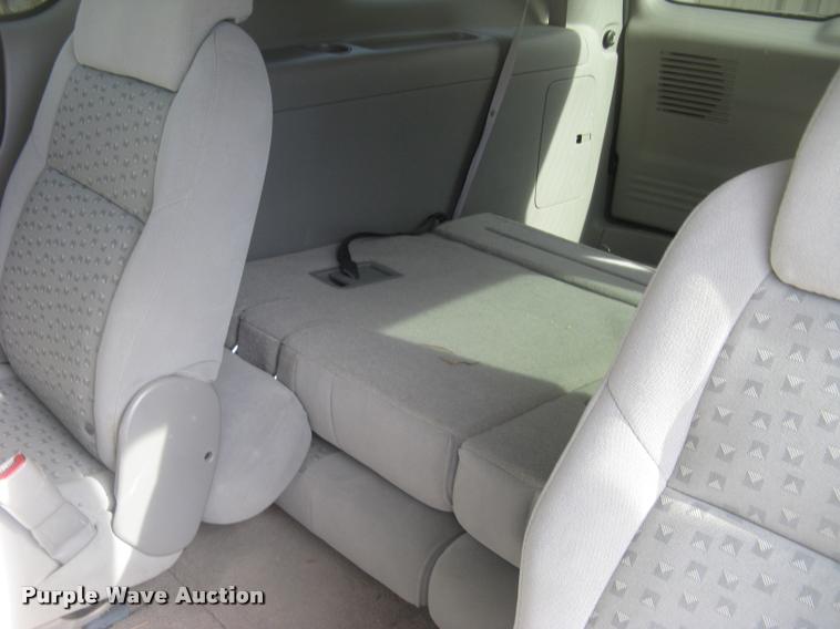 image for item L3945 2007 Chevrolet Uplander LS Ext. van