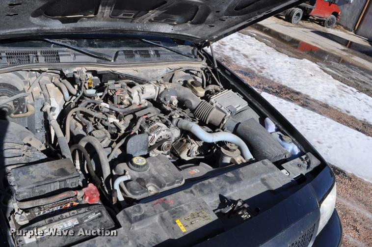 image for item L5154 2007 Ford Crown Victoria Police Interceptor