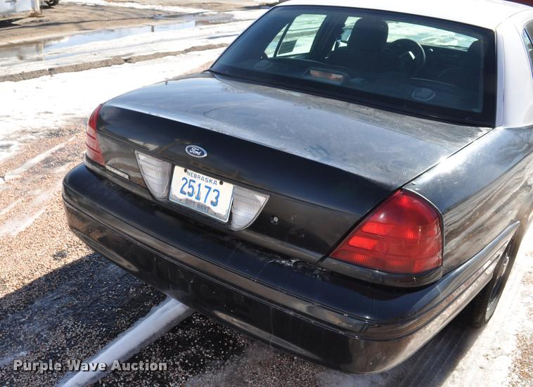 image for item L5154 2007 Ford Crown Victoria Police Interceptor
