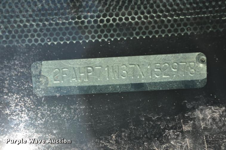 image for item L5154 2007 Ford Crown Victoria Police Interceptor