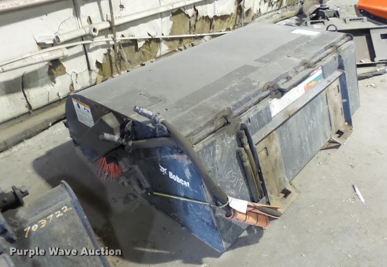 image for item L7242 2007 Bobcat skid steer sweeper