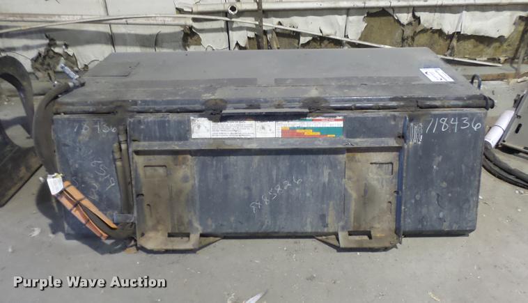 image for item L7242 2007 Bobcat skid steer sweeper