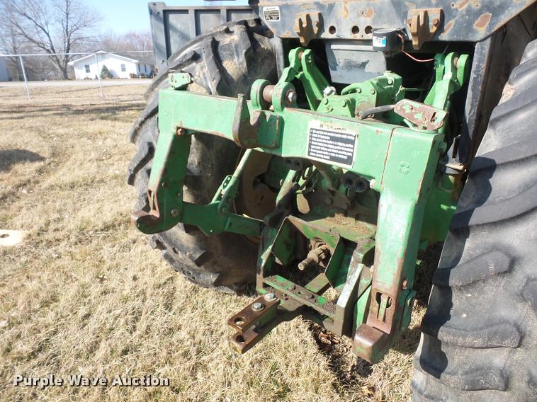 image for item BI9141 1983 John Deere 4850 tractor