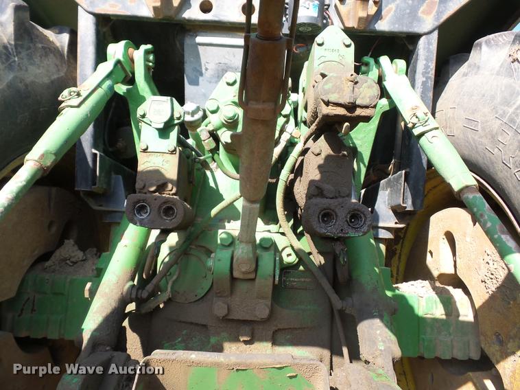 image for item BI9141 1983 John Deere 4850 tractor