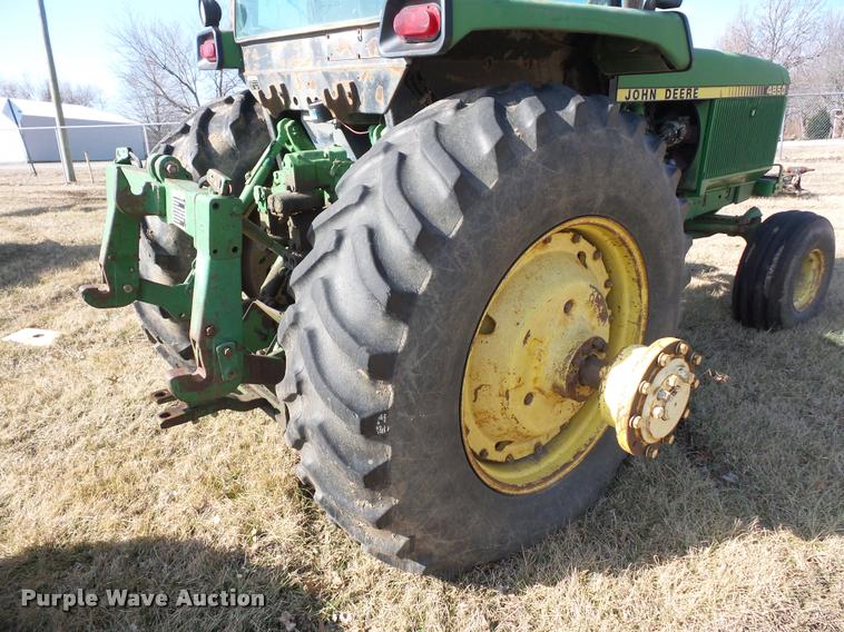 image for item BI9141 1983 John Deere 4850 tractor