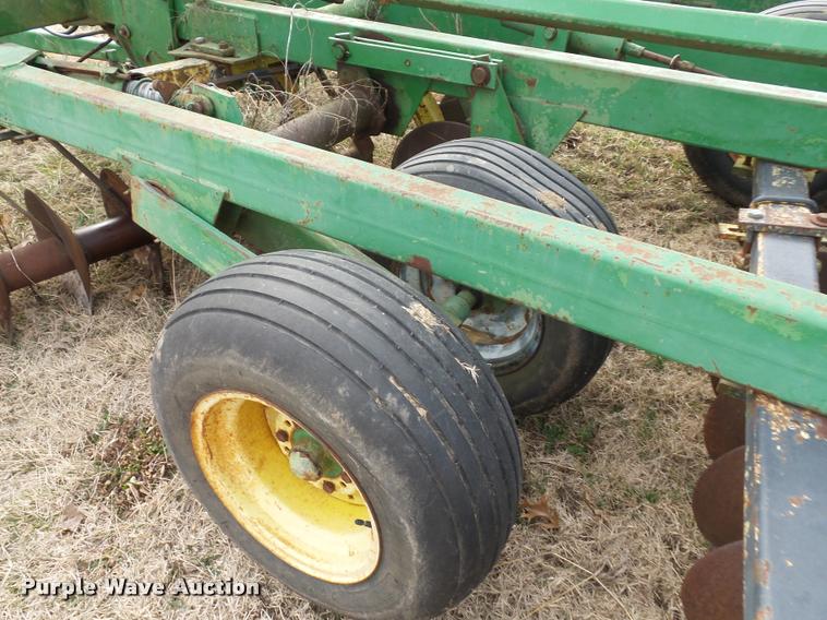 image for item BI9152 John Deere 230 disk