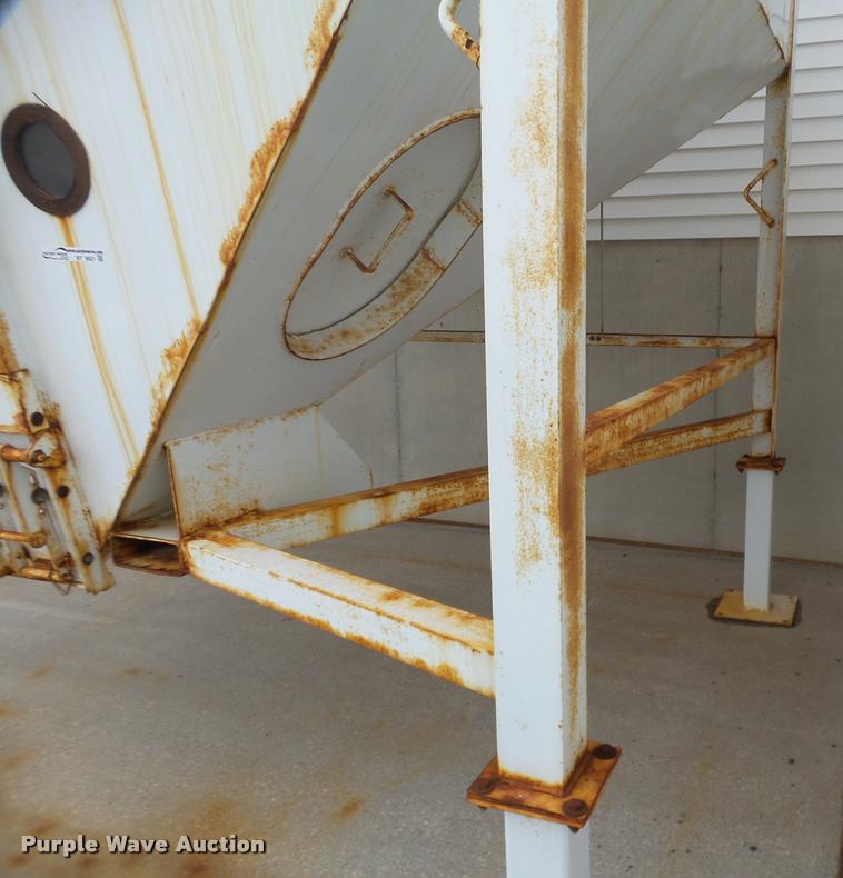 image for item BT9021 Steel grain bin