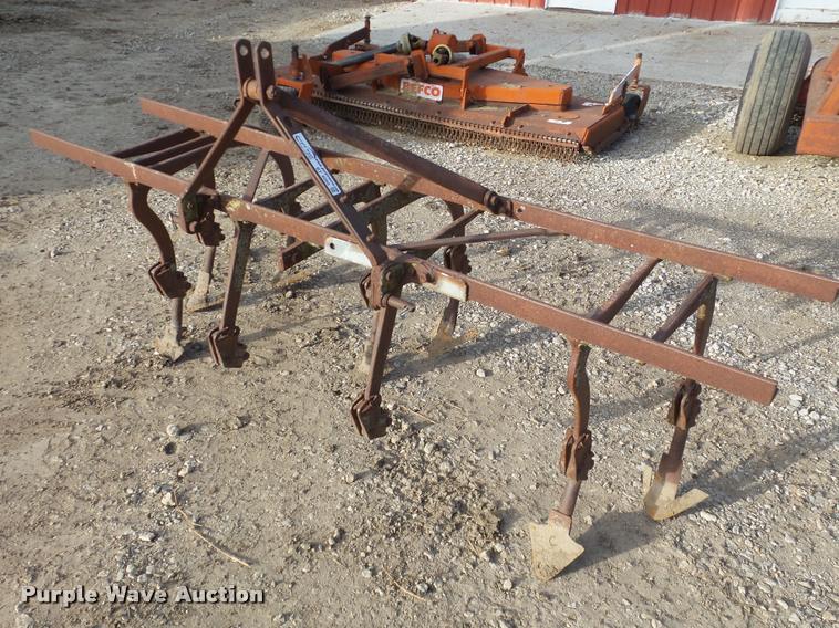 image for item BT9065 Nine bottom cultivator