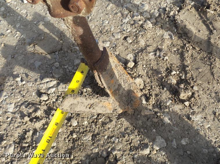 image for item BT9065 Nine bottom cultivator