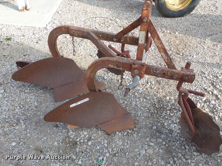 image for item BT9069 Ferguson two bottom plow