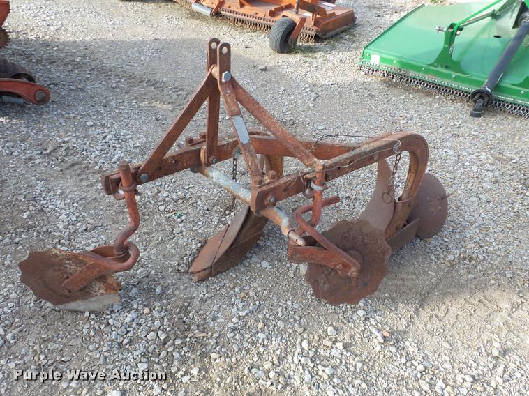 image for item BT9069 Ferguson two bottom plow