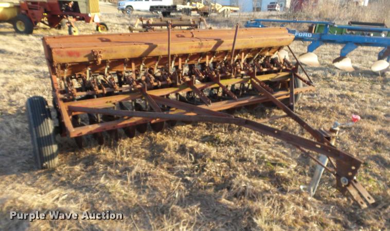 image for item BT9076 McCormick grain drill