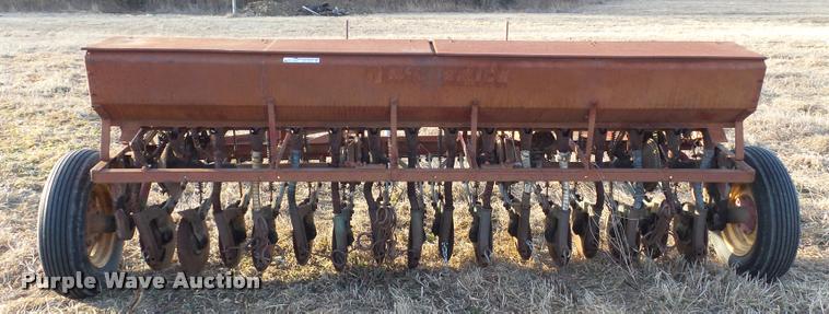 image for item BT9076 McCormick grain drill