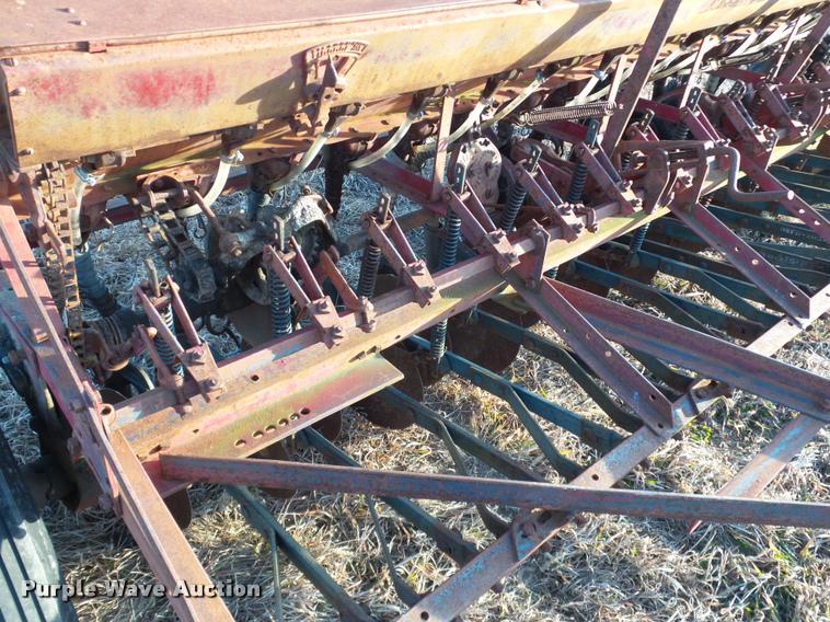 image for item BT9076 McCormick grain drill