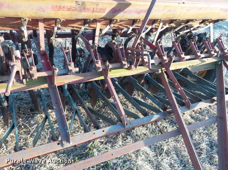 image for item BT9076 McCormick grain drill