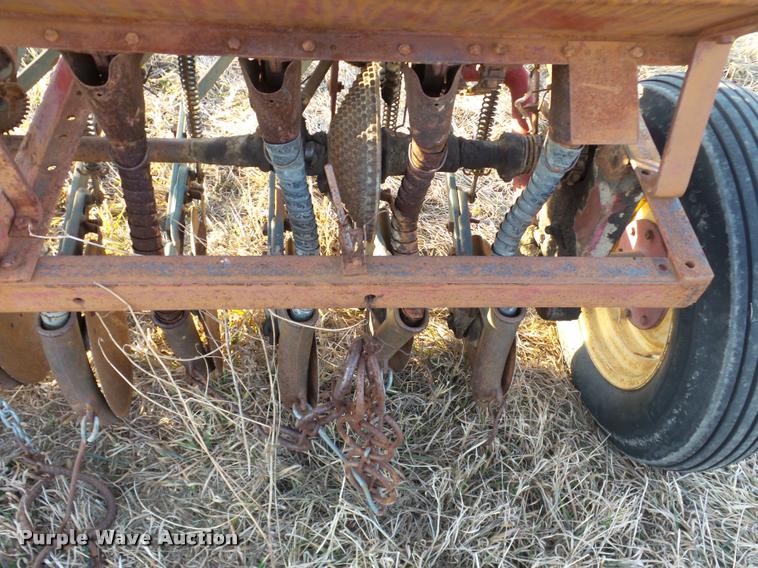 image for item BT9076 McCormick grain drill