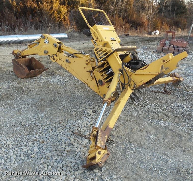 image for item BT9077 1998 Vermeer B780 backhoe attachment