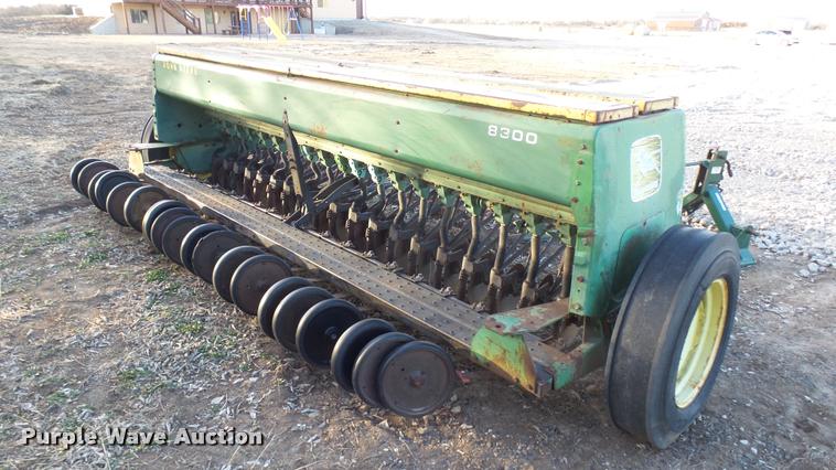 image for item BU9436 John Deere 8300 grain drill