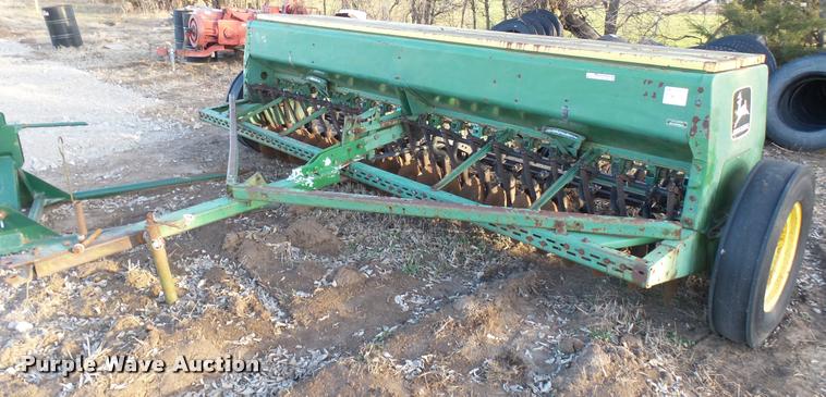image for item BU9436 John Deere 8300 grain drill