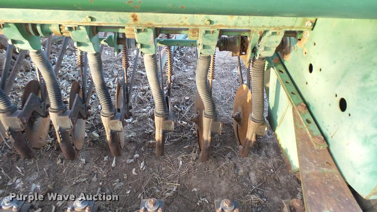 image for item BU9436 John Deere 8300 grain drill
