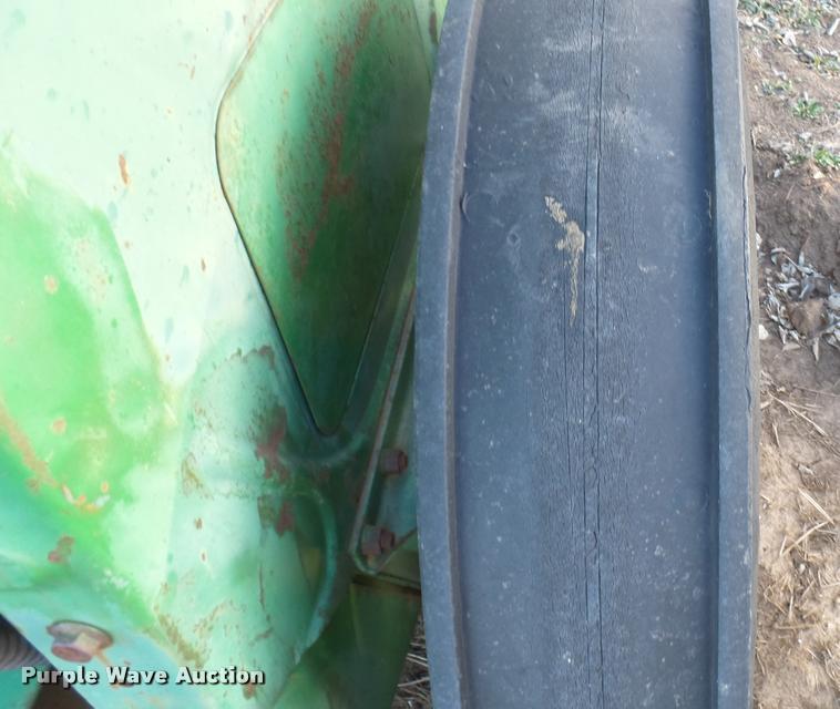 image for item BU9436 John Deere 8300 grain drill