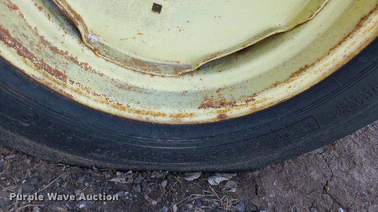 image for item BU9436 John Deere 8300 grain drill