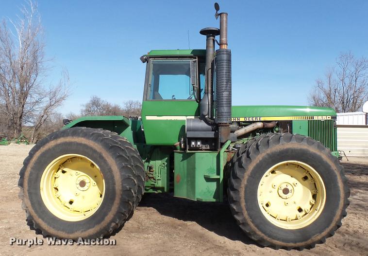 image for item BU9440 1982 John Deere 8650 4WD tractor