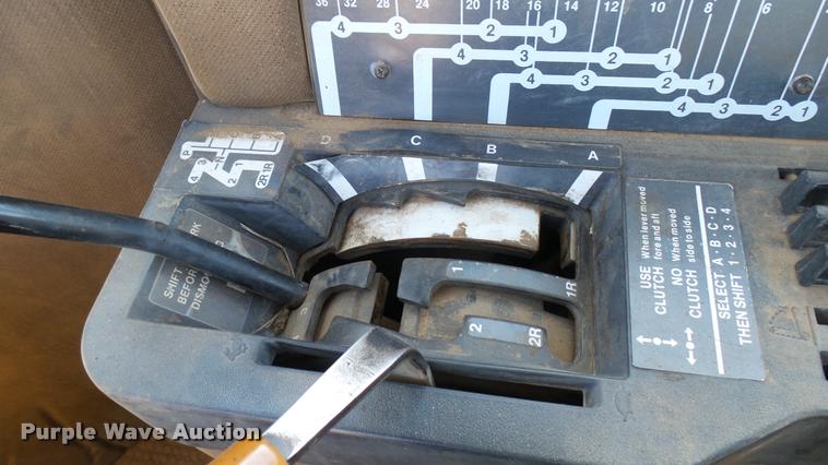 image for item BU9440 1982 John Deere 8650 4WD tractor