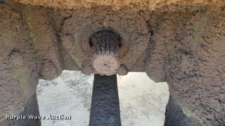 image for item BU9440 1982 John Deere 8650 4WD tractor