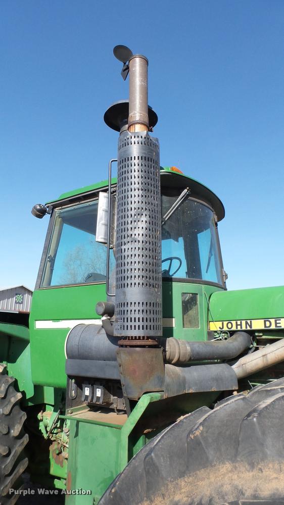 image for item BU9440 1982 John Deere 8650 4WD tractor