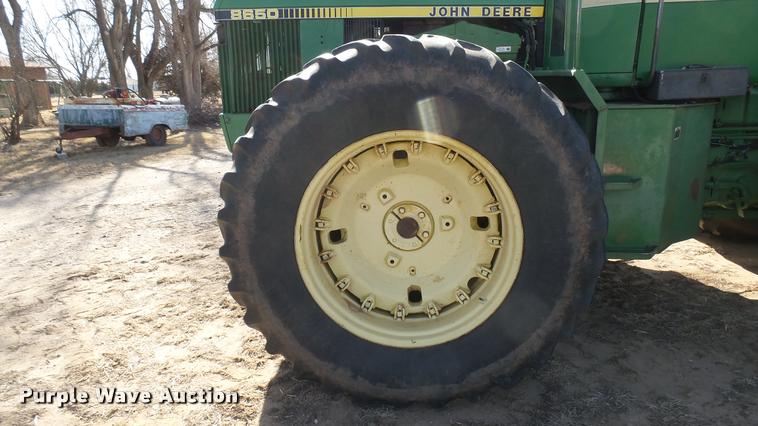 image for item BU9440 1982 John Deere 8650 4WD tractor