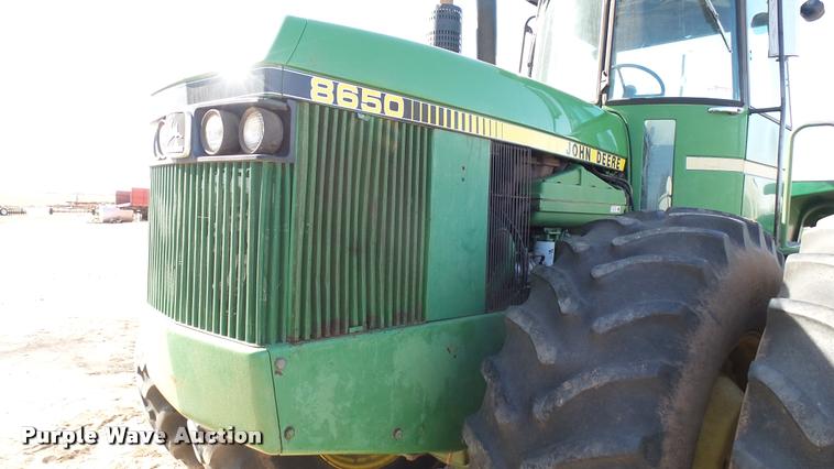 image for item BU9440 1982 John Deere 8650 4WD tractor