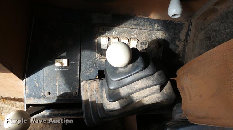 image for item BU9442 1981 Gleaner M2 combine