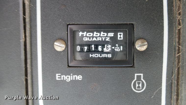 image for item BU9442 1981 Gleaner M2 combine